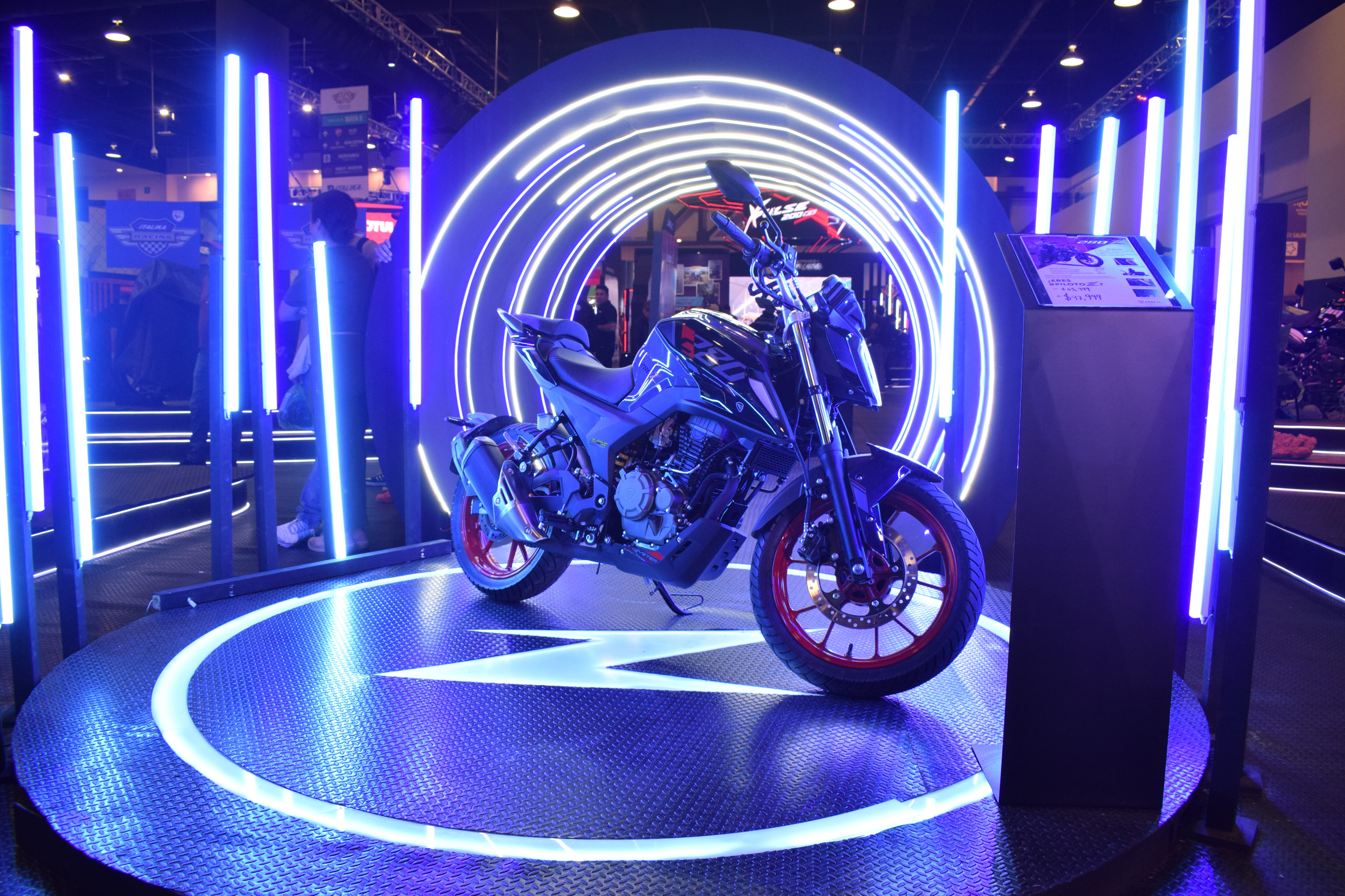 En ITALIKA, como cada año, estaremos presentes en Expo Moto 2025, en el World Trade Center (WTC) de la Ciudad de México, uno de los eventos más importantes del motociclismo en el país.